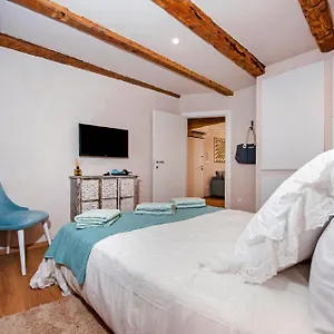  Apartment Casa De Amicis
